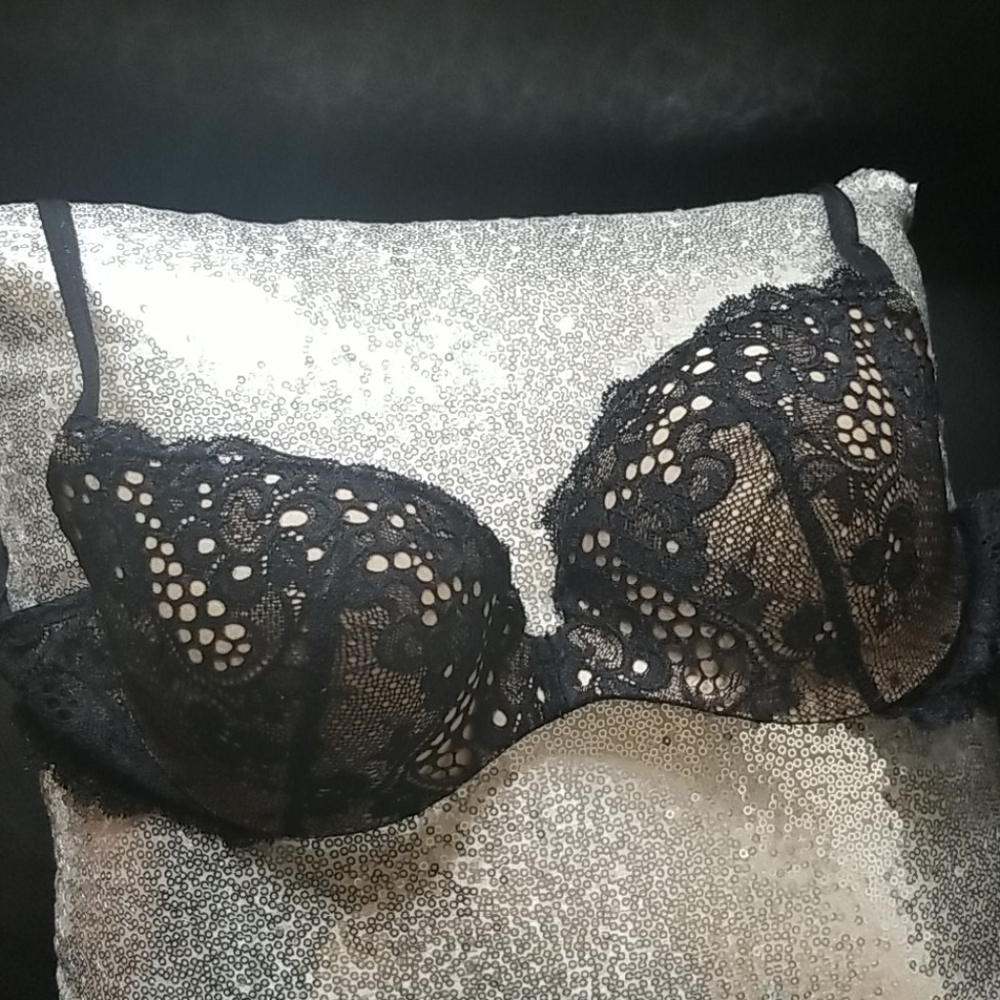 Victoria Secret Bra 34C